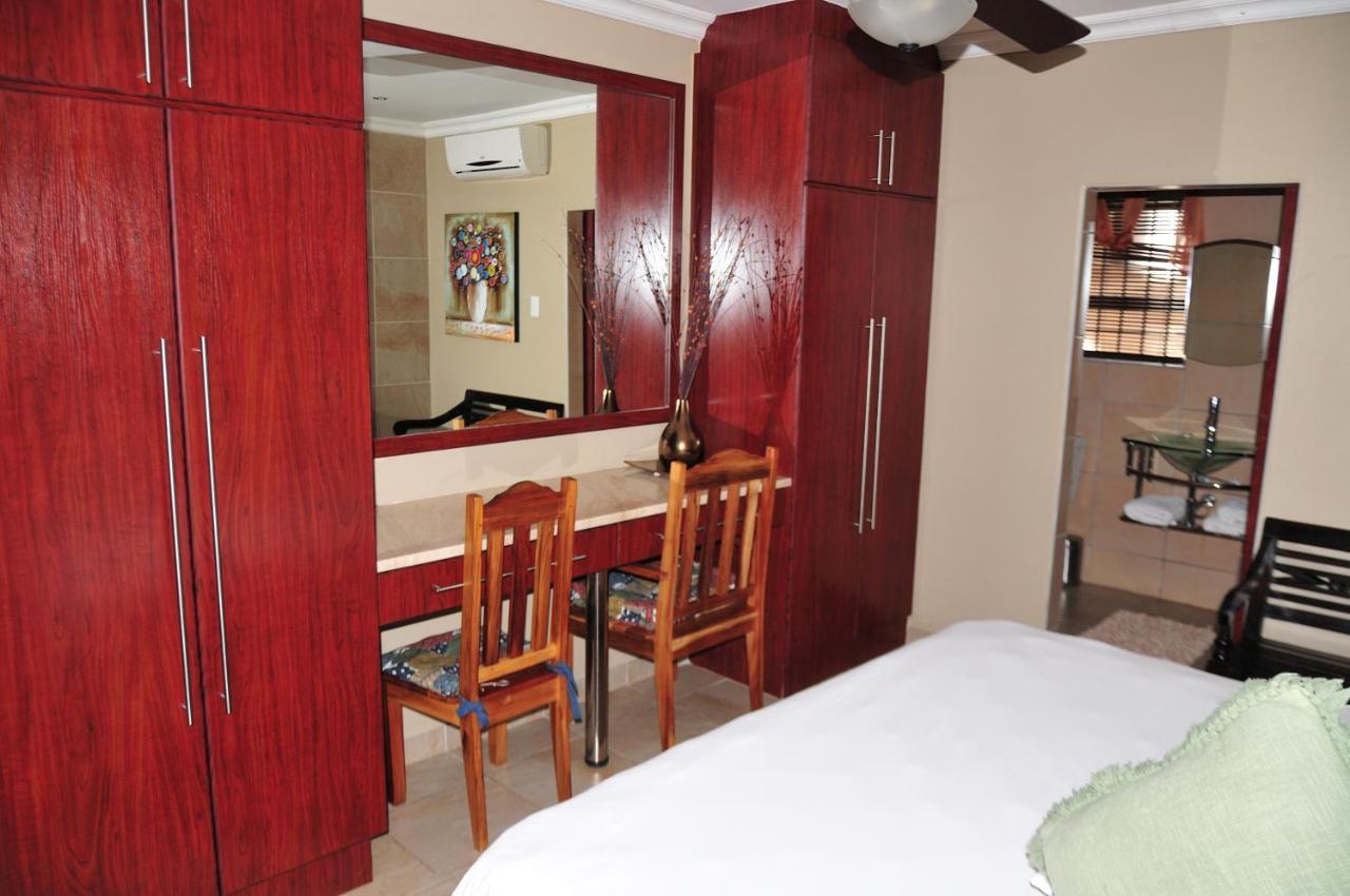 Mi Casa Guest House Uitenhage Екстериор снимка