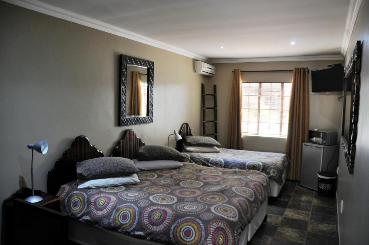 Mi Casa Guest House Uitenhage Екстериор снимка