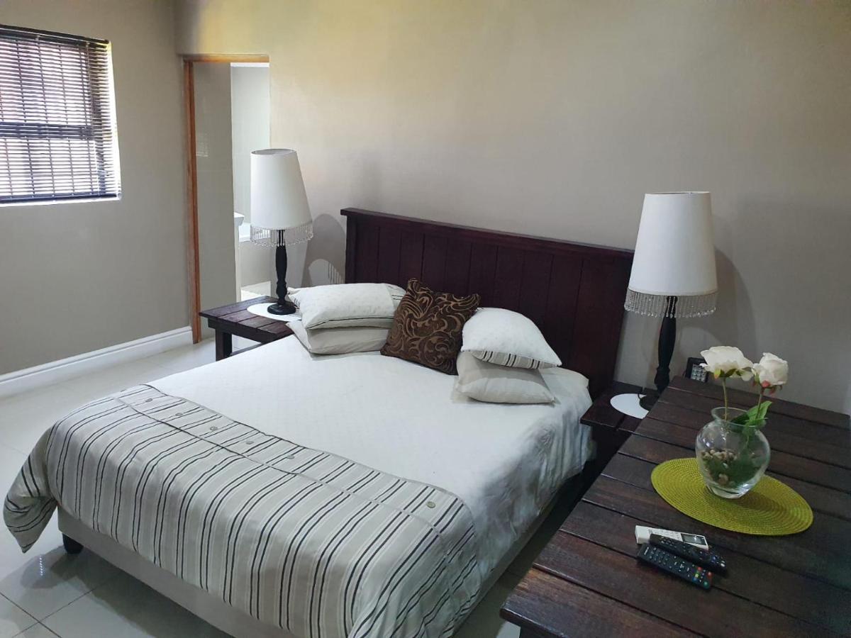 Mi Casa Guest House Uitenhage Екстериор снимка