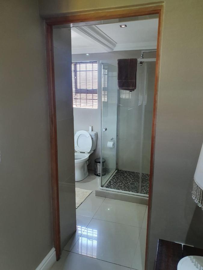 Mi Casa Guest House Uitenhage Екстериор снимка