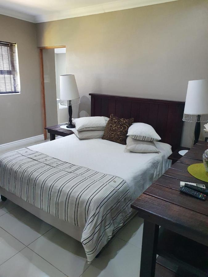 Mi Casa Guest House Uitenhage Екстериор снимка